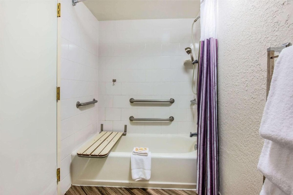 La Quinta Inn & Suites by Wyndham Fort Lauderdale Tamarac Image 10