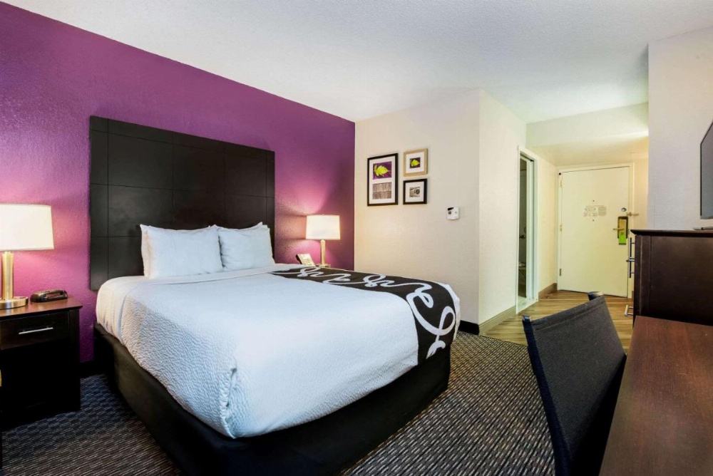La Quinta Inn & Suites by Wyndham Fort Lauderdale Tamarac Image 16