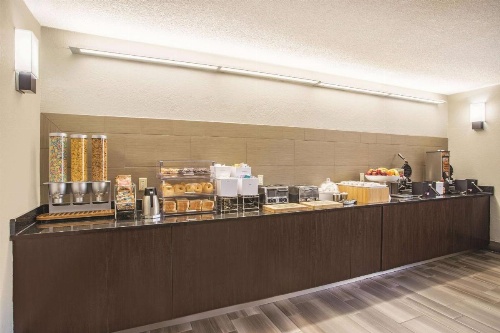 La Quinta Inn & Suites by Wyndham Fort Lauderdale Tamarac image 34