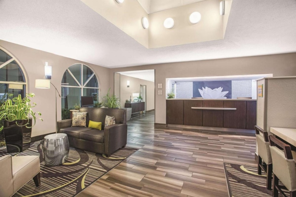 La Quinta Inn & Suites by Wyndham Fort Lauderdale Tamarac Image 43