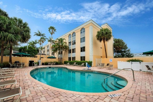 La Quinta Inn & Suites by Wyndham Fort Lauderdale Tamarac image 8